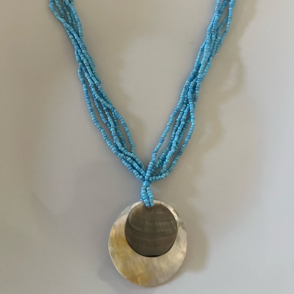 Blue Beaded Shell Pendant Necklace - Picture 7 of 7